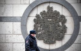 Russia vows to respond to Britain over spy attack 'any minute'