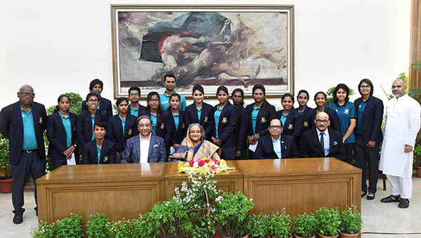 PM accords reception to women cricketers at Gonobhaban