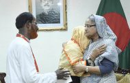 PM gives financial assistance to slain JL leader’s family